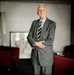 Max van der Stoel † 2011